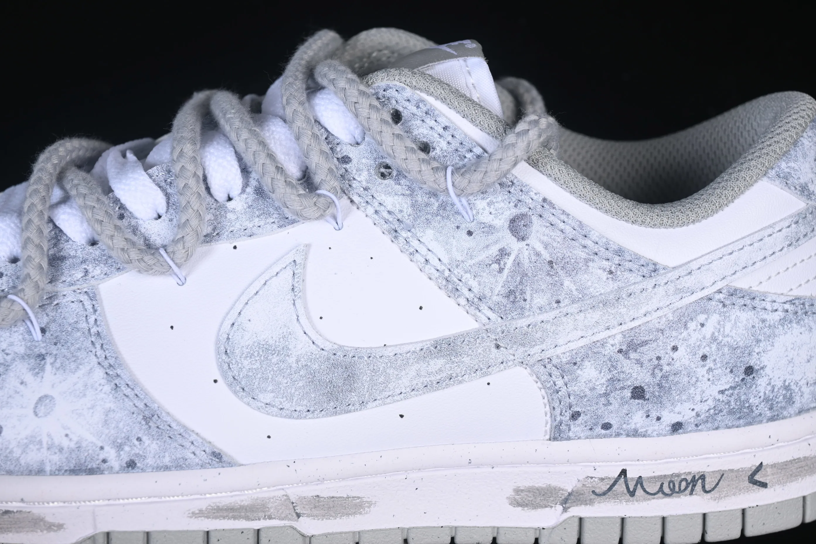 All categories Nk SB Dunk Series Nk SB Dunk Low High-end customized low-top sneakers Nike SB Dunk Low straps Anniversary high-end customized low-top casual sneakers DD1873-113